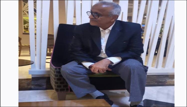 " أبو إسلام " الأستاذ الذي لا يغيب