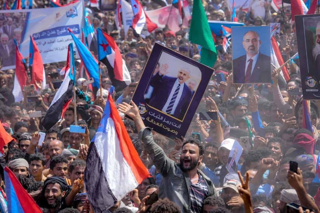 الرئيس الزُبيدي يشهد المهرجان الجماهيري الحاشد في الضالع بمناسبة الذكرى الـ62 لثورة 14 أكتوبر المجيدة 