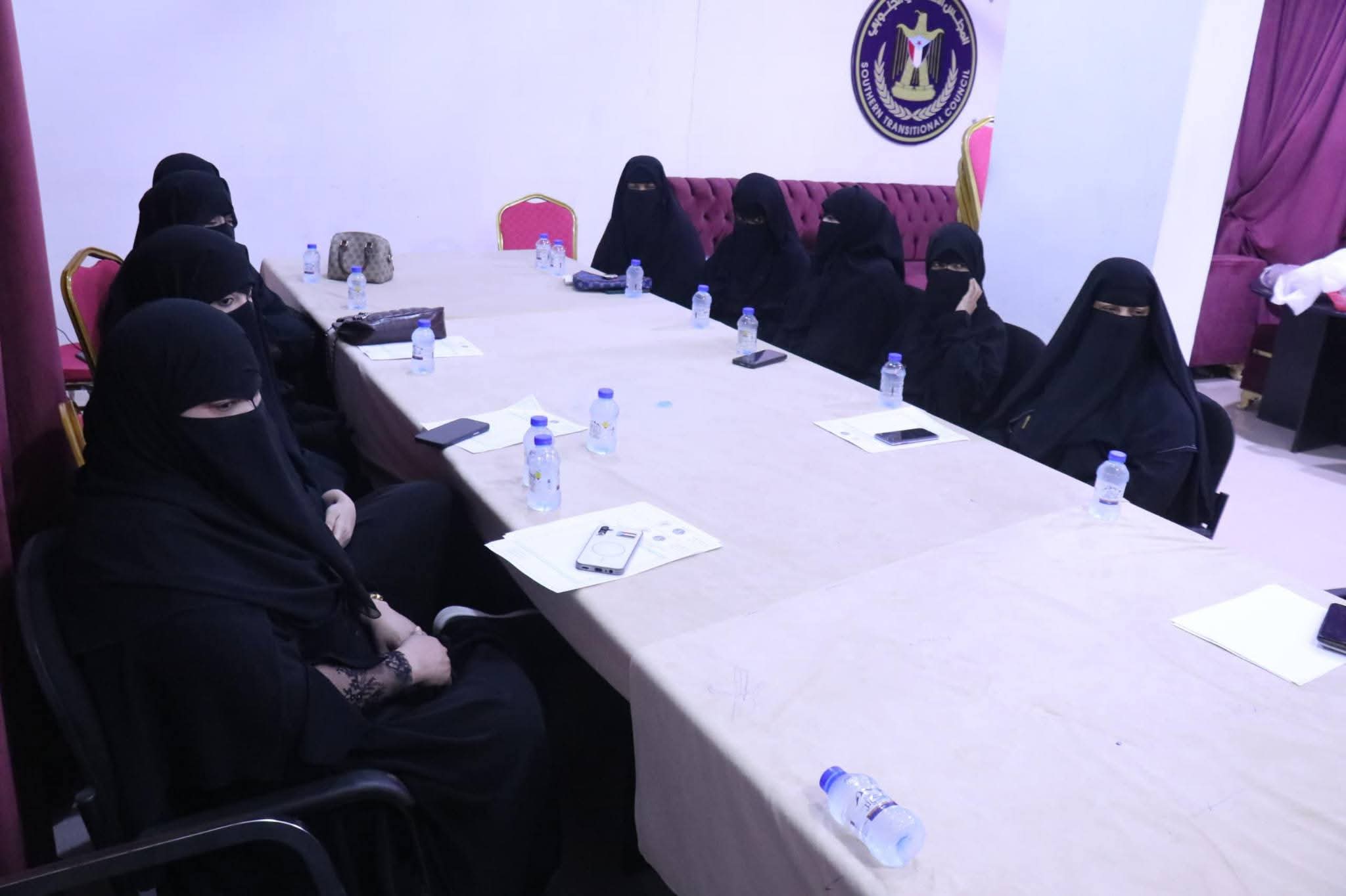 ضمن التحضيرات لاحتفالية نوفمبر… قيادة انتقالي المهرة تلتقي بالقطاع النسوي .